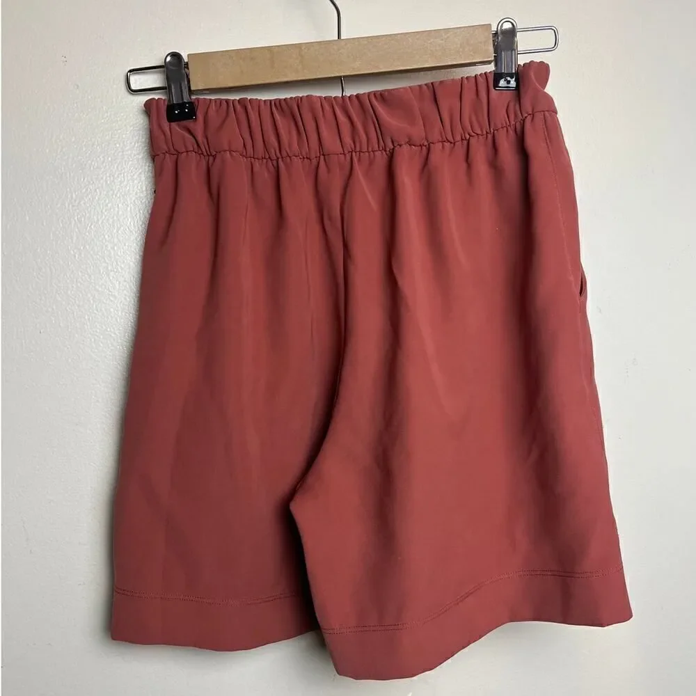 Lululemon Noir Shorts in Rustic Clay Women's Sz. 4